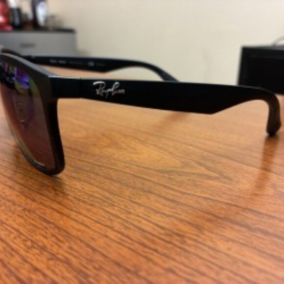 RAY-BAN POLARIZED SUNGLASSES - Picture 4 of 4